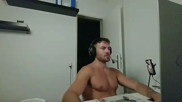 alpha-hunk élő XXX-chatje