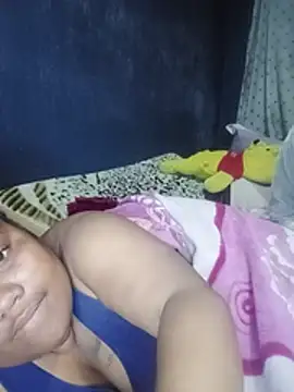 ChubbyMidgetxxx19 Adlı Modelin Canlı XXX Sohbeti