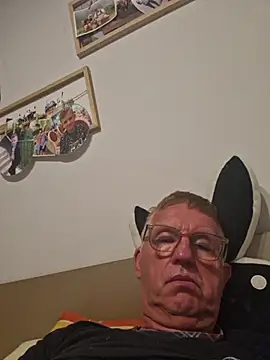 Robotnikm Chat XXX live