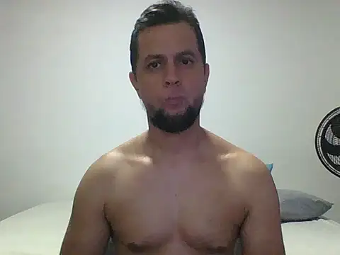 TRIISTAN_KING10 Pertunjukan Webcam