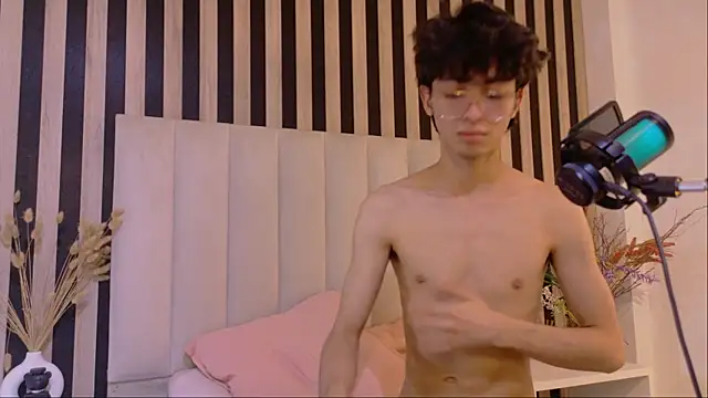 Twink_Sebas7 webkamerás műsora