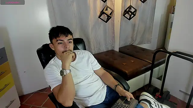 shelby_col Webcam show
