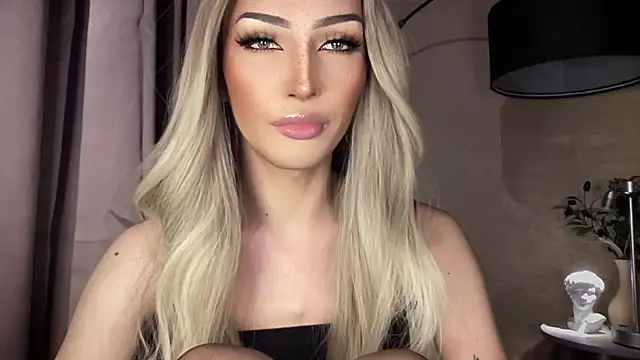 Alicegreenexx Adlı Modelin Web Kamerası Şovu