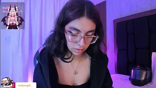 Molly_A Chat XXX live