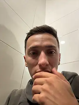 Онлайн чат XXX Thiago_Jones1