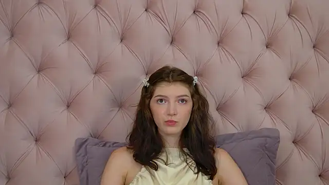 SophiaProve Adlı Modelin Canlı XXX Sohbeti