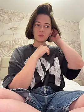 Show modela Take_Me_Awayy na web-kameri