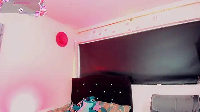 Kendall_hornyy – Live XXX-chat