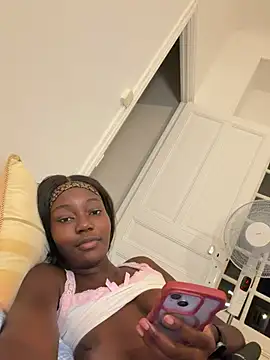 ebonysweetyy – Live XXX-chat