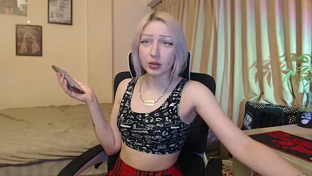 Emily_hardcore Adlı Modelin Canlı XXX Sohbeti