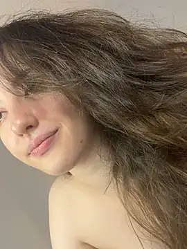 Show modela baddieem na web-kameri
