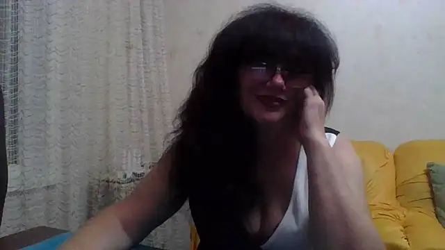 Show modela SilviaSky51 na web-kameri