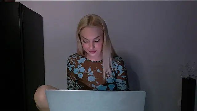 Lia_noo_regrets' Live XXX Chat