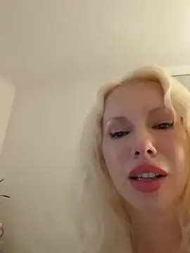 Show modela Mazlik27 na web-kameri