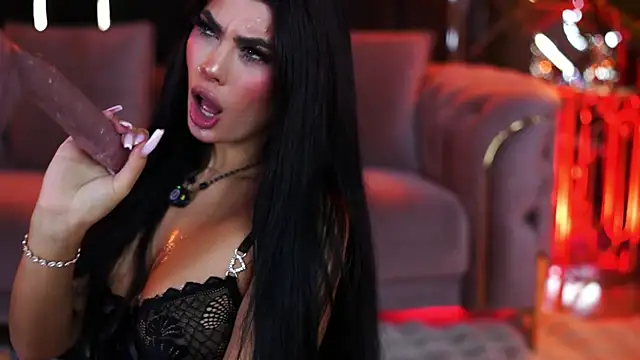 RavennaDArcy live XXX chat