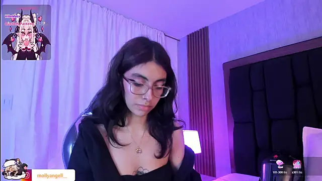 Molly_A লাইভ XXX চ্যাট