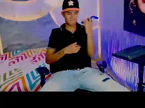 Chat XXX en directo de NIO_KLOUDS_