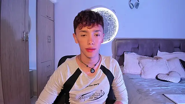 Chat XXX Live Timothy_ros