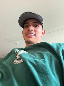 HarryGaze Live XXX Chat