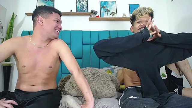 Dirty3someGuys Live XXX-chat