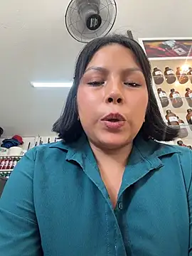 ISABELLA__LUNA élő XXX-chatje