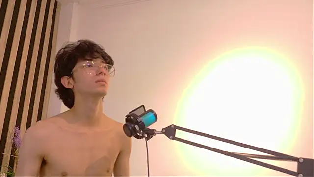 Twink_Sebas7 现场XXX聊天