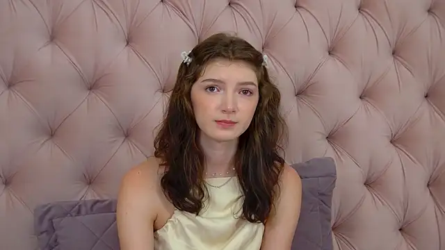 SophiaProve's Live XXX Chat