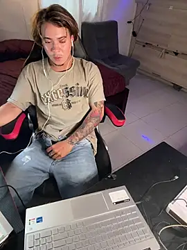 AngelLatinBoyn Webbikameraesitys