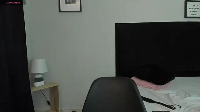 Sara_B Chat XXX live