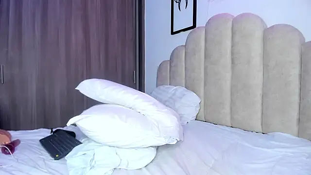 NaomiAsha Obrolan Langsung XXX