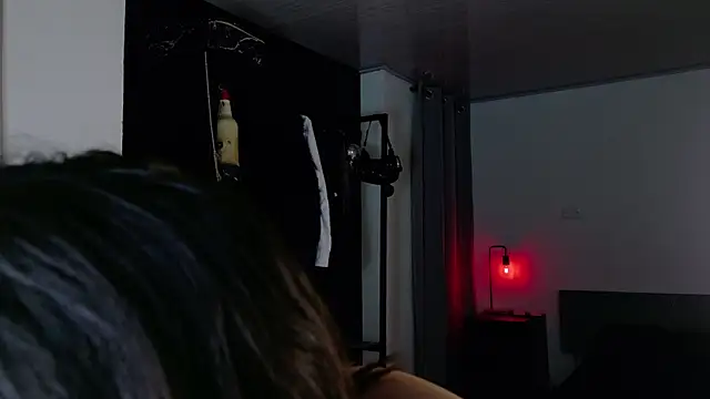 Angelabl0odborne XXX чат на живо