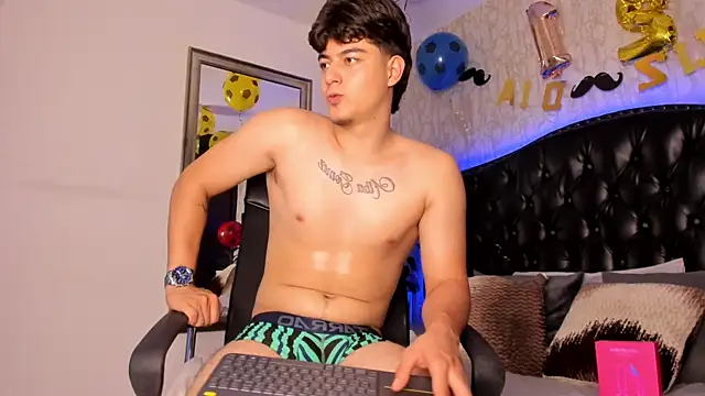 MaxCruz_ 即時 XXX 聊天