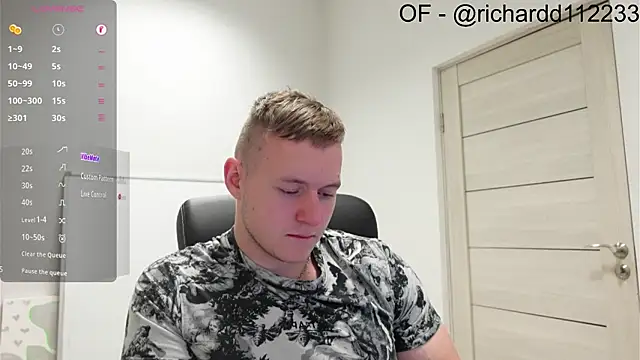 Richard_Dullas লাইভ XXX চ্যাট