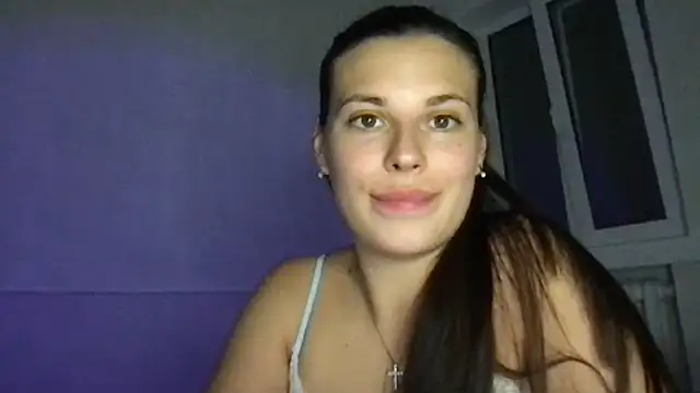 MoonriseGoddess Adlı Modelin Canlı XXX Sohbeti