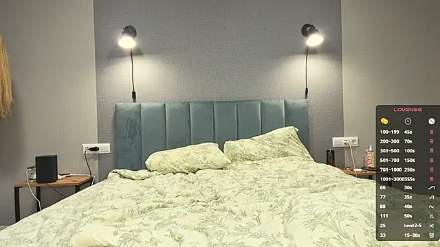 Veluxe: απευθείας συνομιλία ΧΧΧ