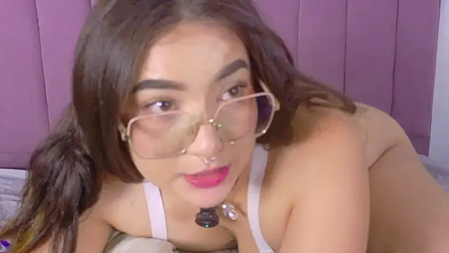 Shanntal_ Live XXX-chat