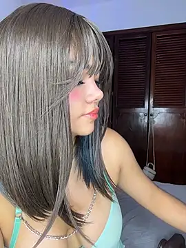 Kykydoll live XXX chat