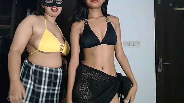 Virgin_Aisha élő XXX-chatje