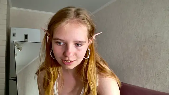 XXX chat uživo modela Luna404
