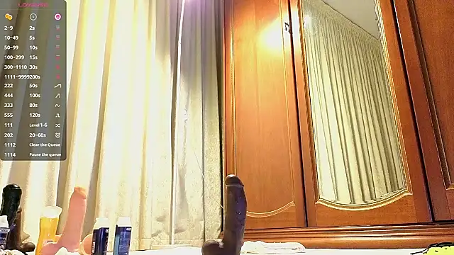 Chat +18 de Crazy1One ao vivo