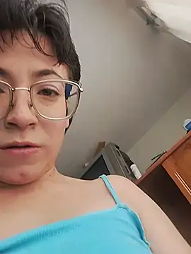 Isabella_noir1 Adlı Modelin Canlı XXX Sohbeti
