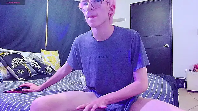 Онлайн чат XXX axell_stone_