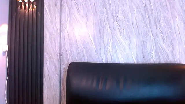 Chat XXX en directo de Brandon_Mark_