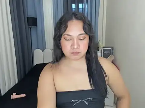 XXX chat uživo modela BigCockLexie