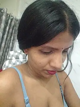 Show modela khushi_ji00 na web-kameri