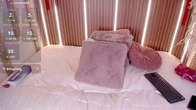 XXX chat uživo modela MiaGinger_