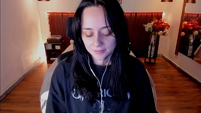 KatherineBond élő XXX-chatje