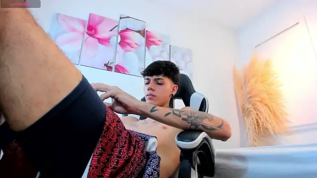 Tommy_valverde Show Webcam