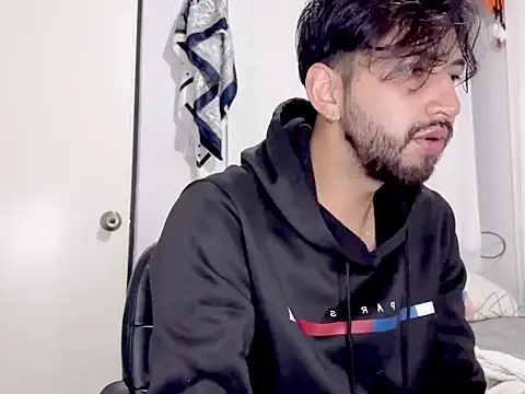 XXX chat uživo modela thomass1018