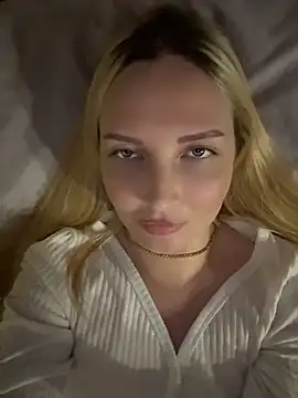 XXX chat uživo modela Aleksandrakis